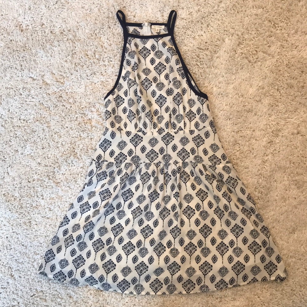 En Crème Dress